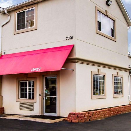 Econo Lodge Tonawanda I-290 Exterior photo