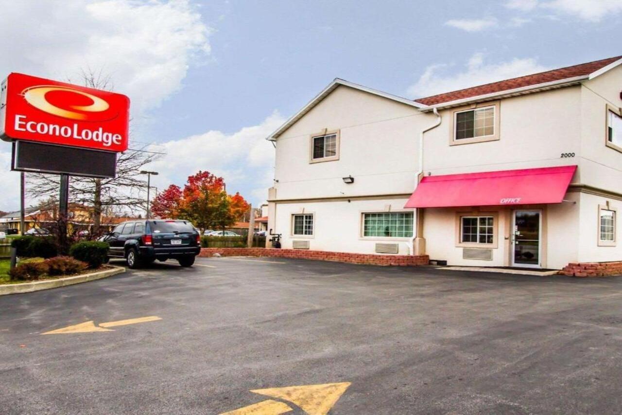 Econo Lodge Tonawanda I-290 Exterior photo