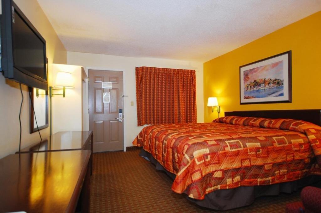 Econo Lodge Tonawanda I-290 Room photo